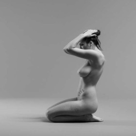 Life drawing demi 25 — figure reference